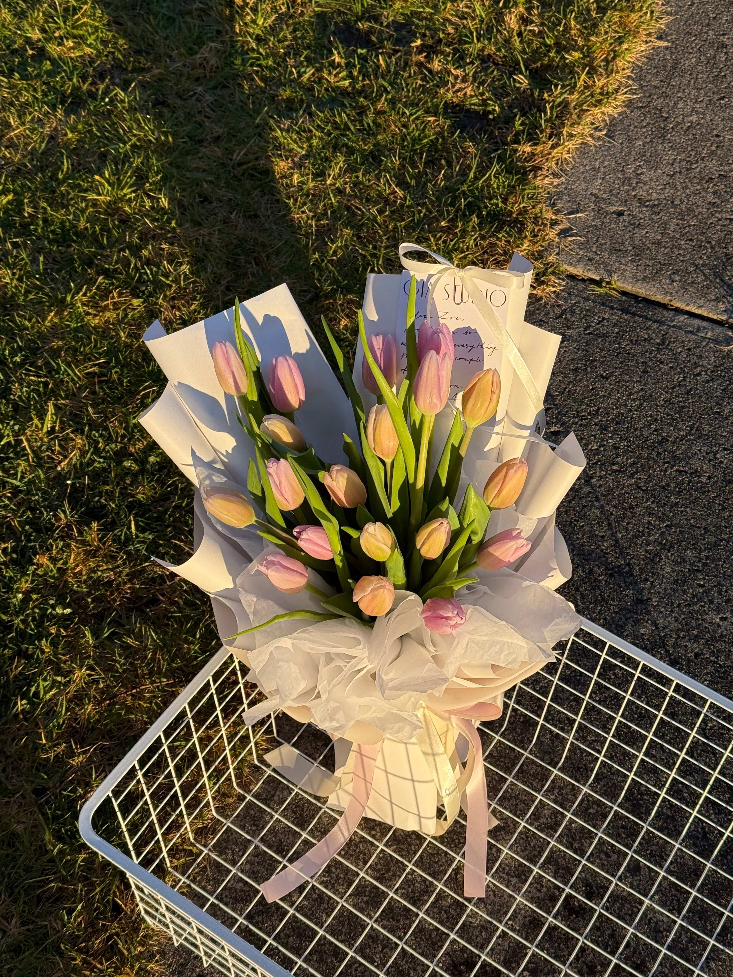 TULIPS EN MASSE