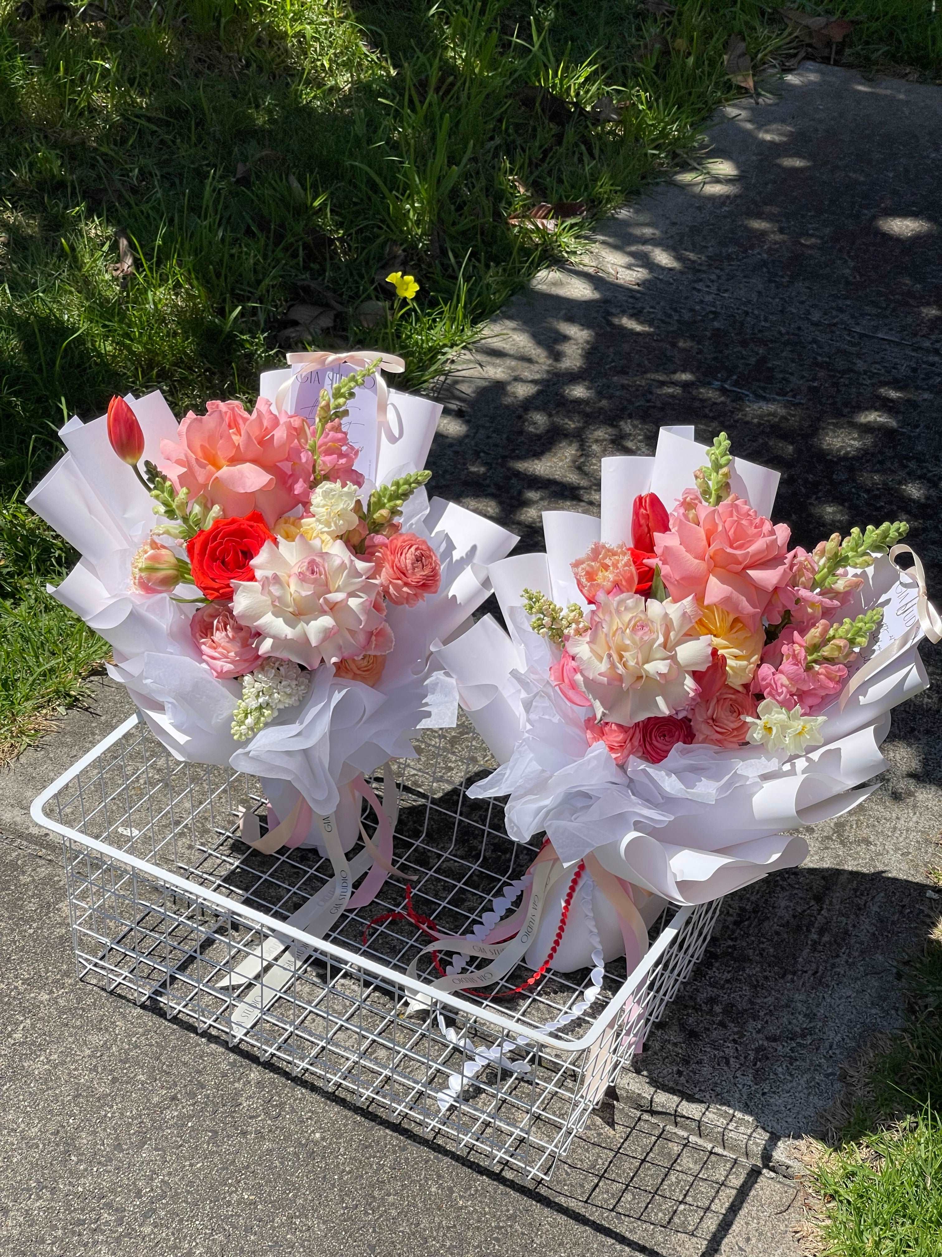 DAILY BLOOMS - GIA STUDIO