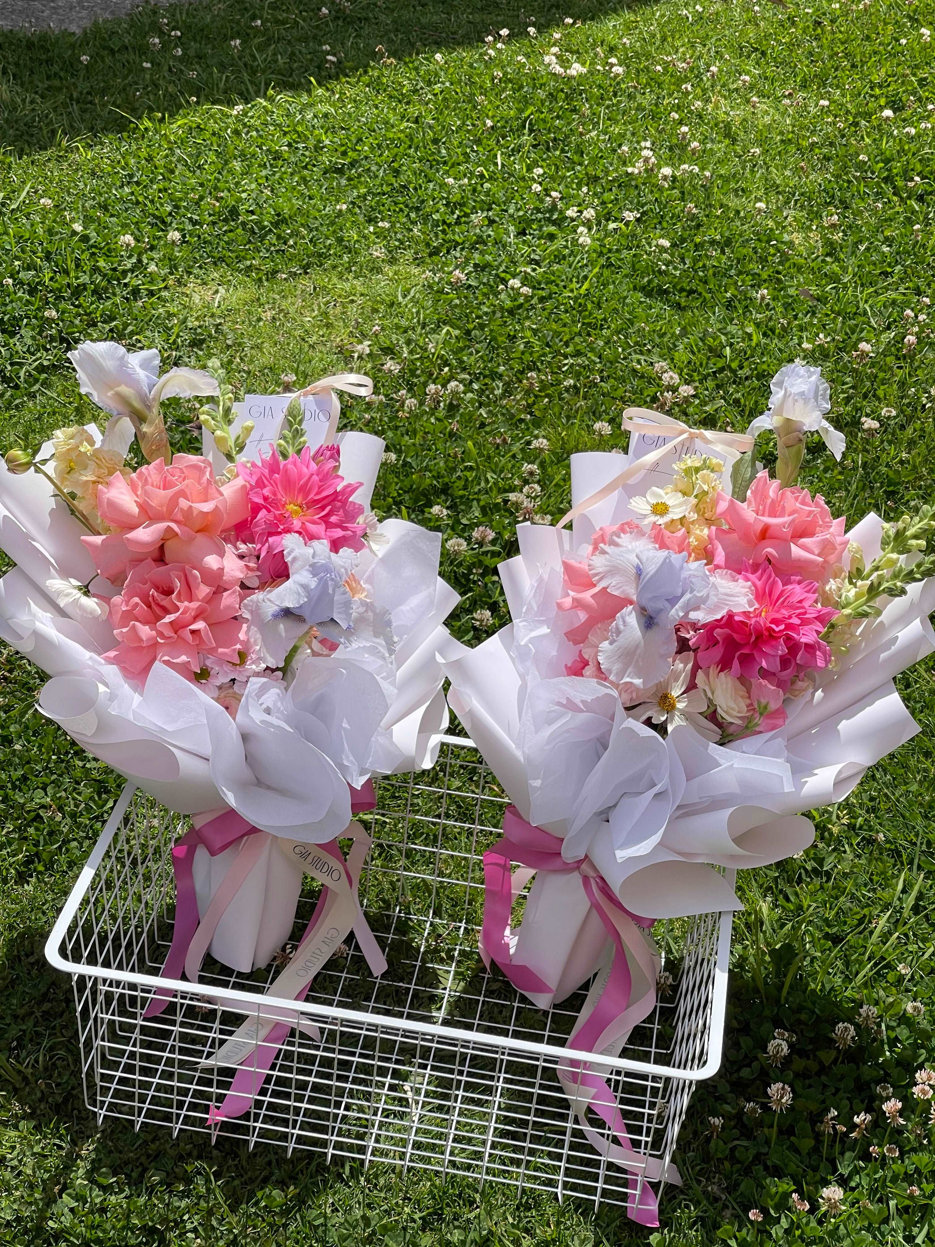 DAILY BLOOMS - GIA STUDIO