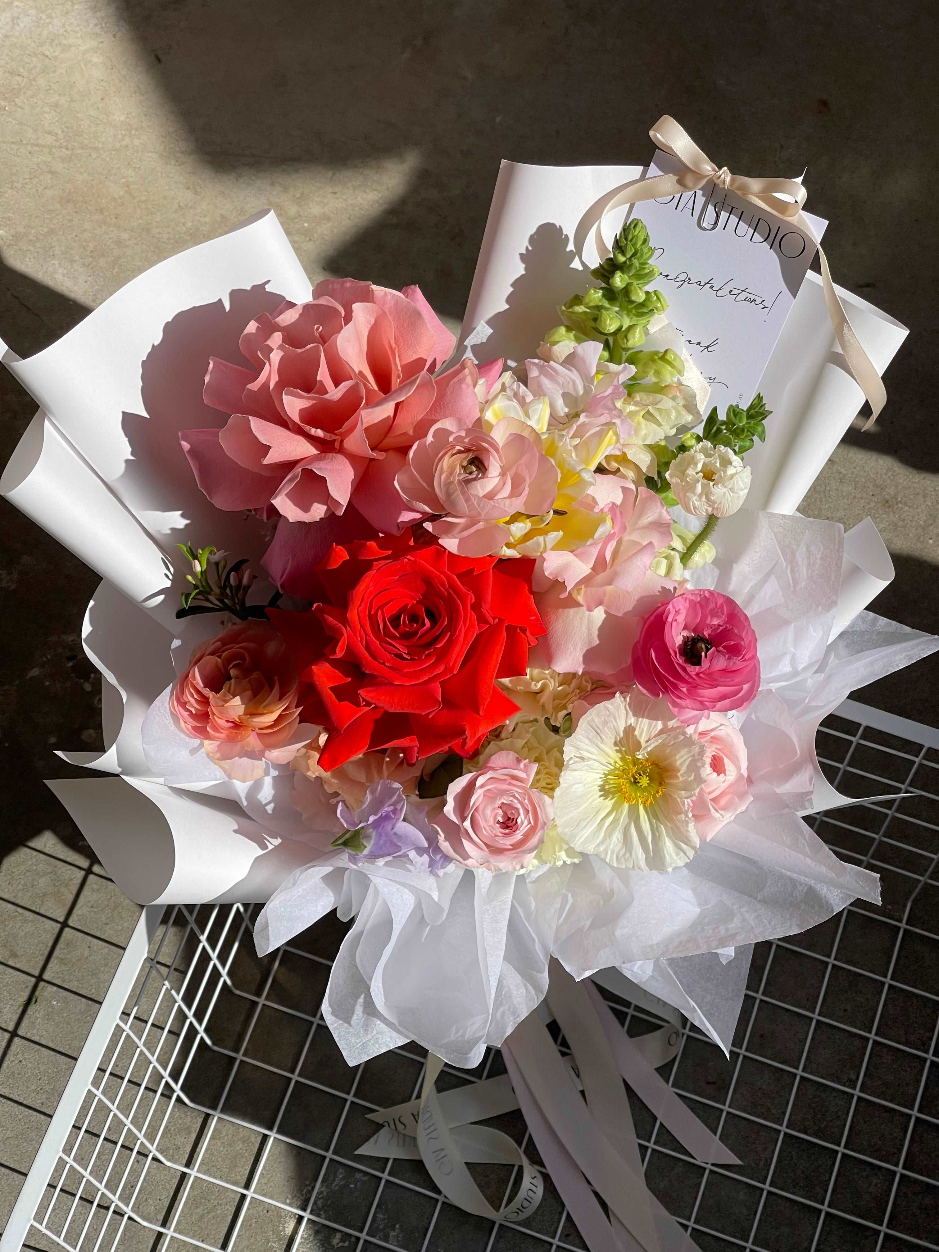 DAILY BLOOMS - GIA STUDIO