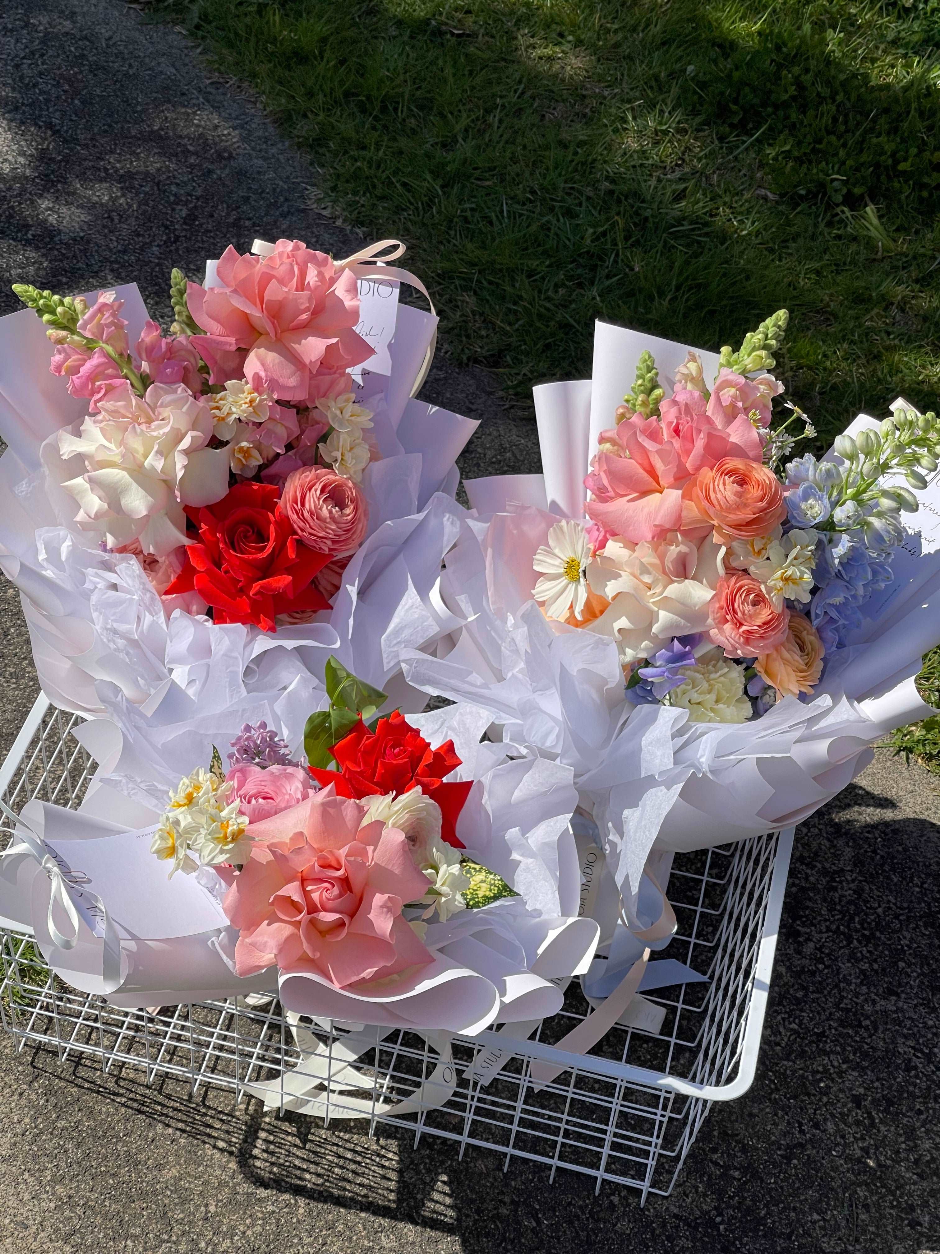 DAILY BLOOMS - GIA STUDIO