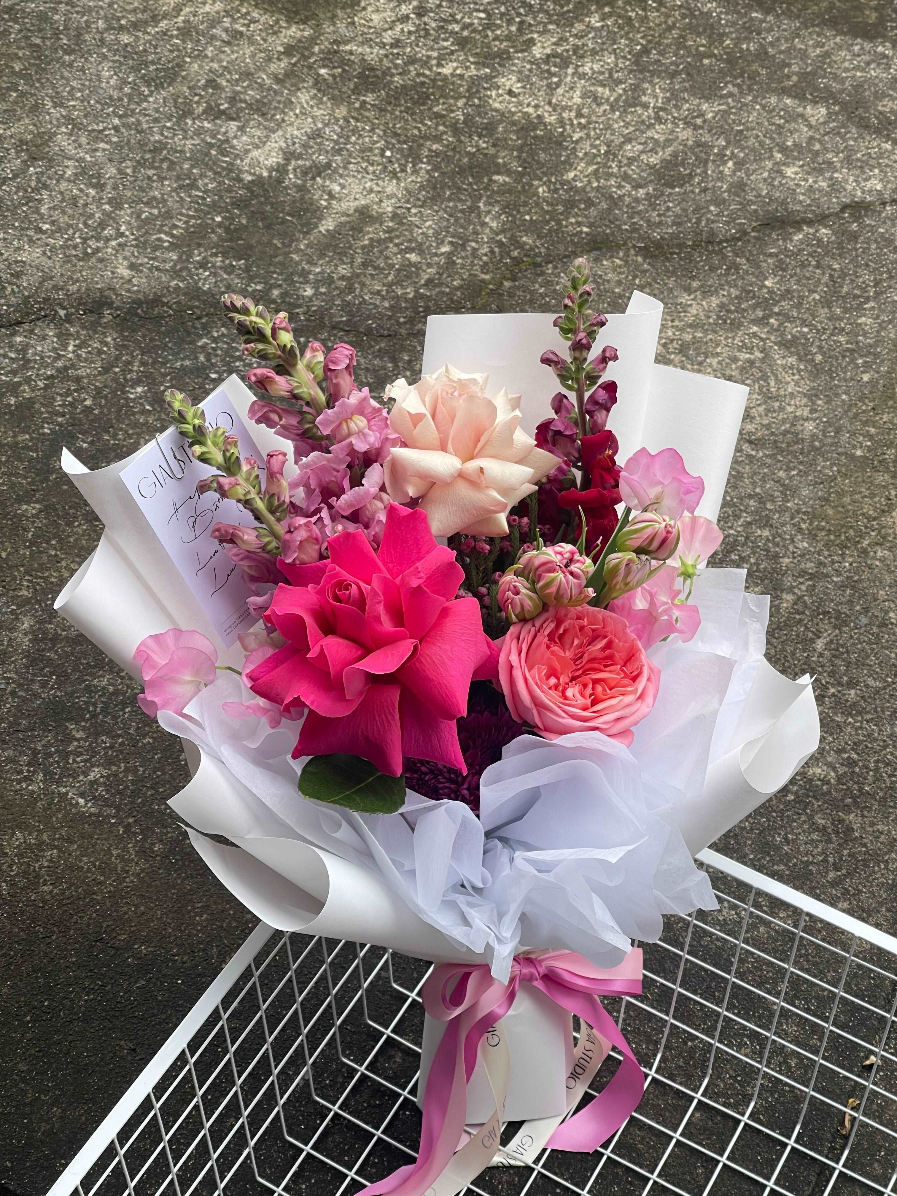 DAILY BLOOMS - GIA STUDIO