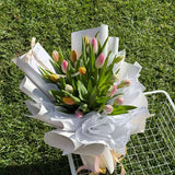 TULIPS EN MASSE - GIA STUDIO